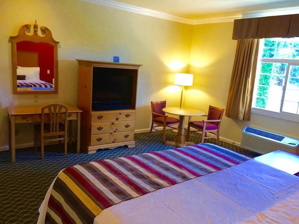 The Miramar Inn Half Moon Bay Buitenkant foto